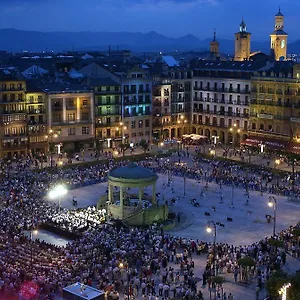 Hostal 2*, Pamplona España